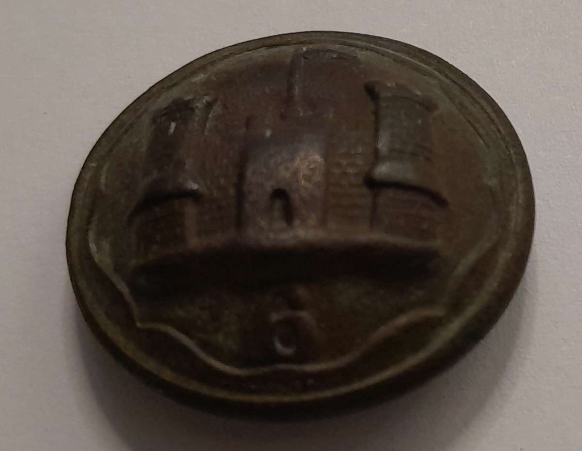 6th Inniskilling Dragoons British Army cavalry regiment button