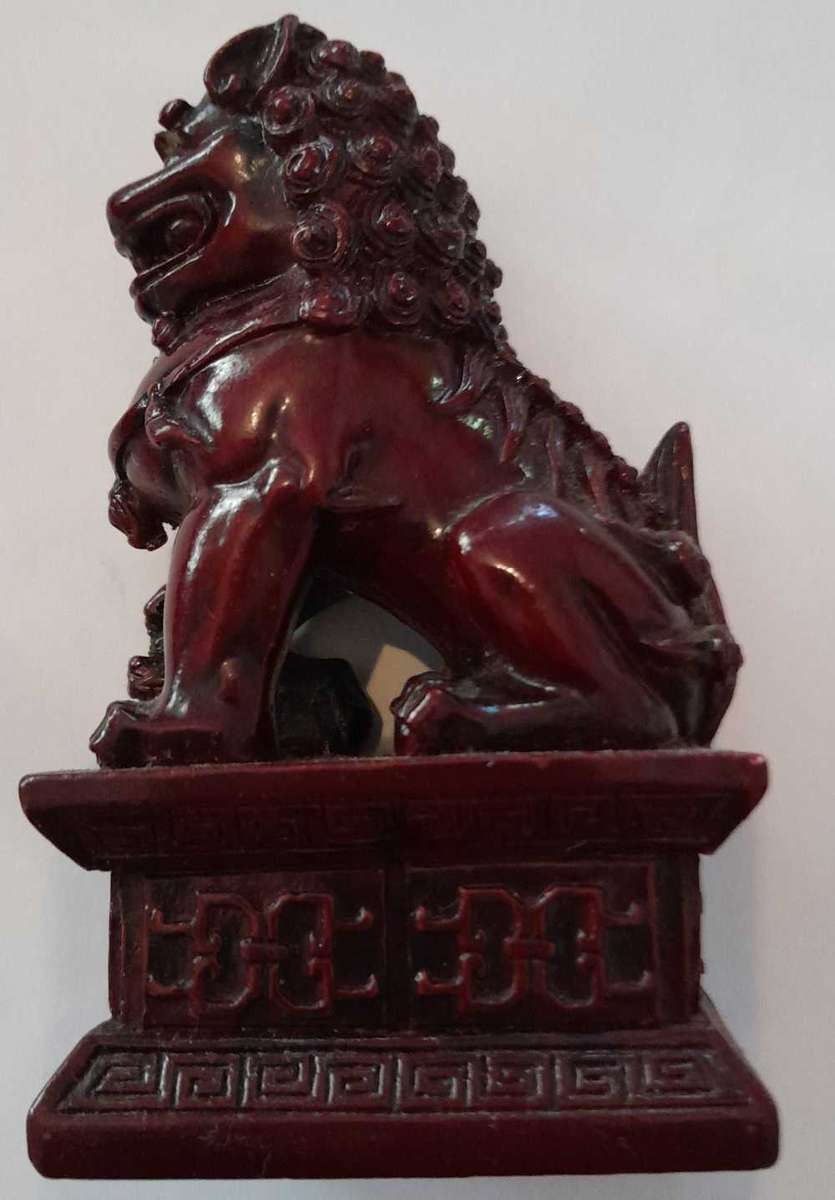 Chinese Foo dog figurine
