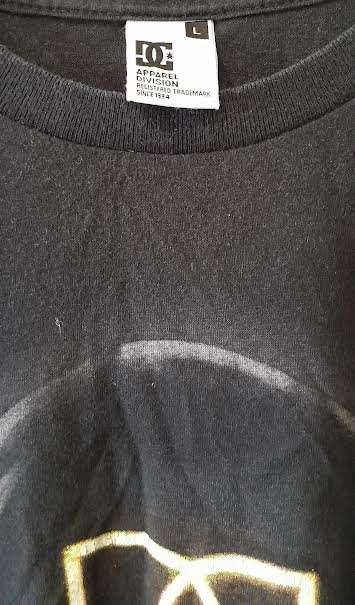 DC Mens T-Shirt Size Large