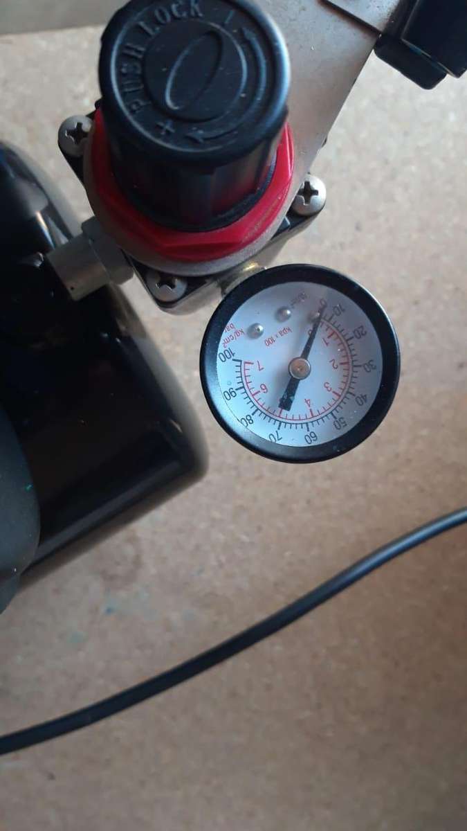 Airbrush Compressor  1 Cylinder on 3lt Tank