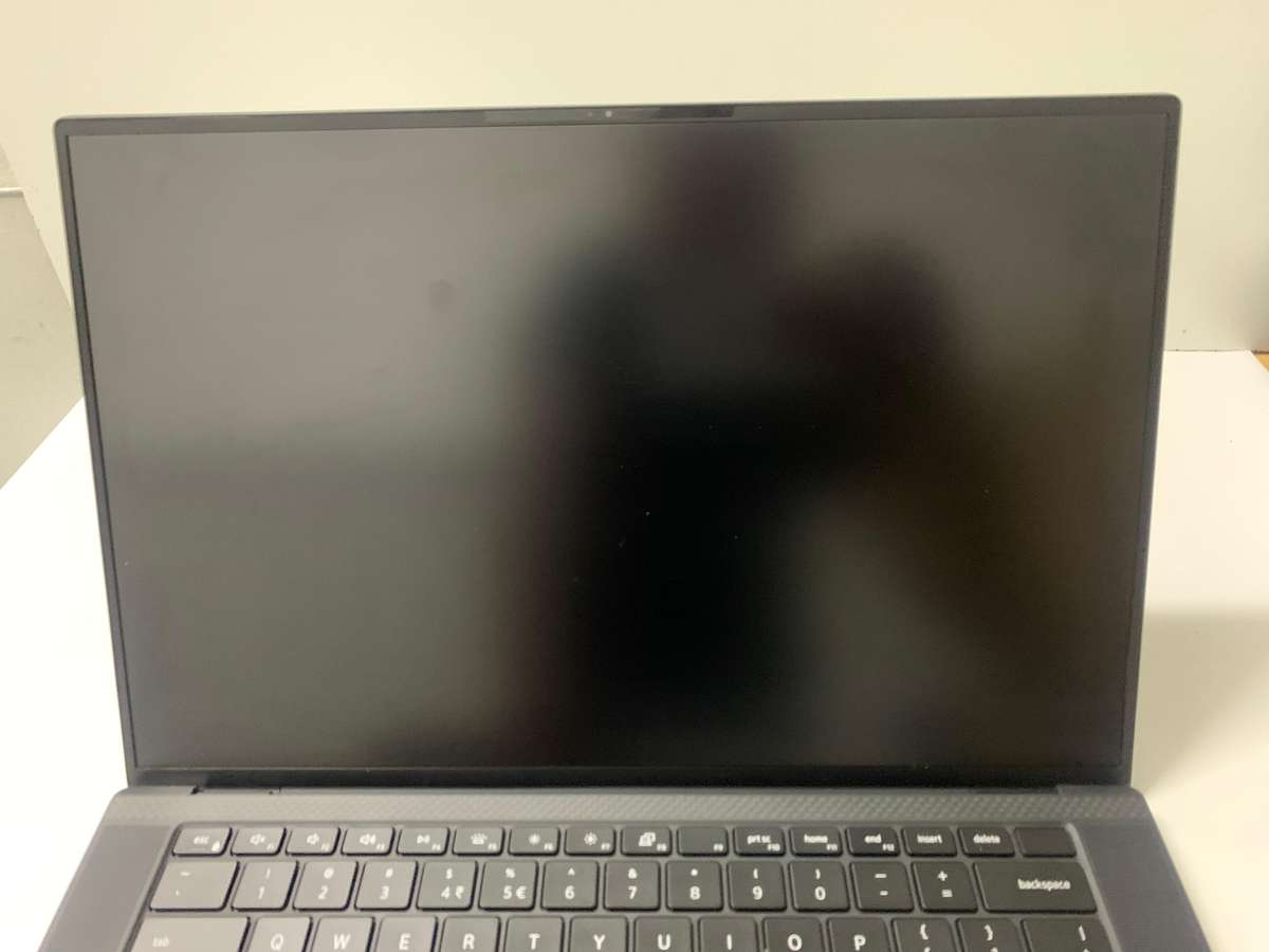 Dell Precision 5560 Workstation (2021) | 15.6" FHD+ | Core i7-512GB SSD - 32GB RAM -Nvidia T1200 4GB