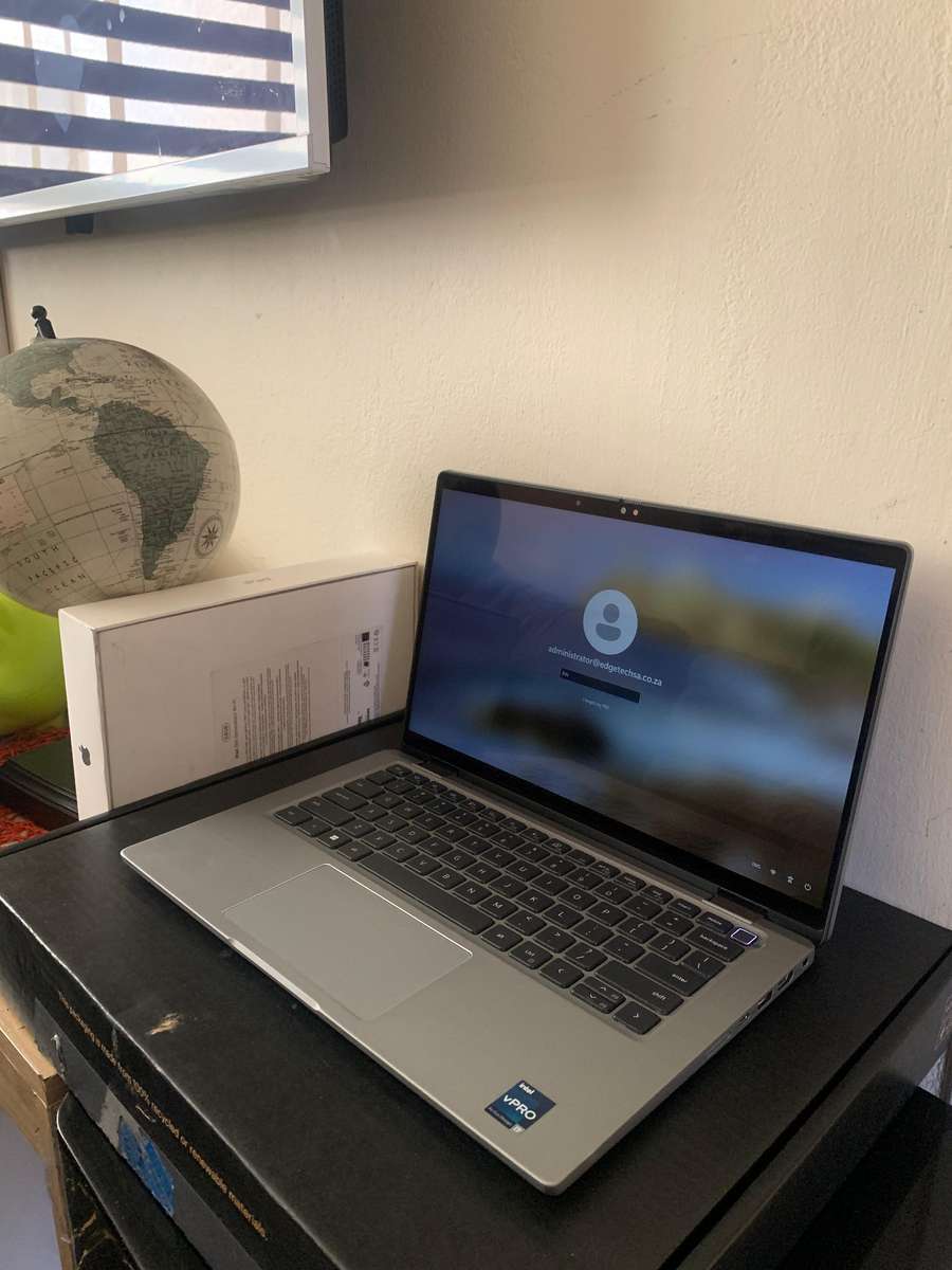 Dell Latitude 7430, 14" FHD 2 in 1 Touchscreen , Intel vPro i7-1265U (12th Gen), 16GB RAM, 512GB