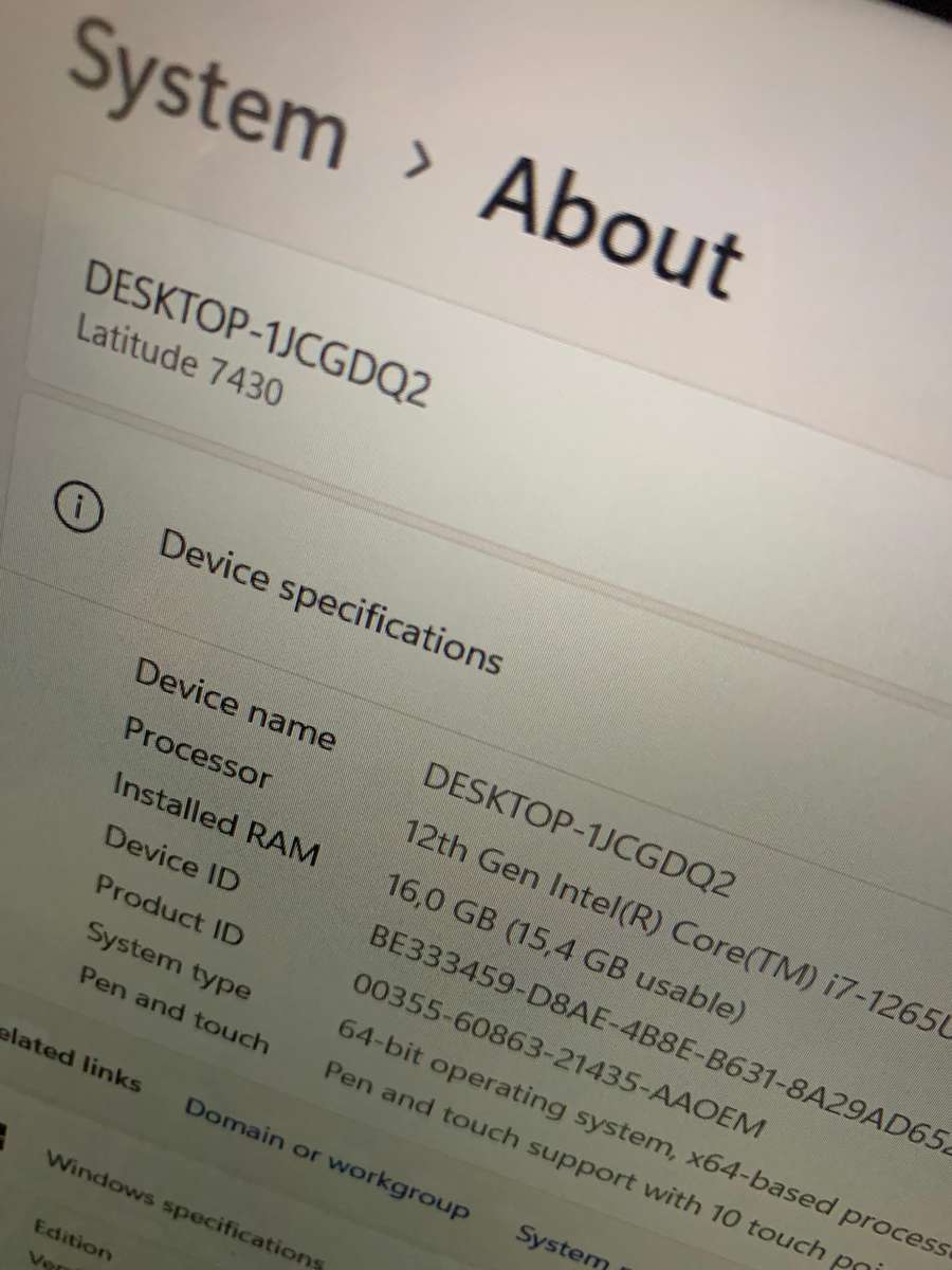 Dell Latitude 7430, 14" FHD 2 in 1 Touchscreen , Intel vPro i7-1265U (12th Gen), 16GB RAM, 512GB