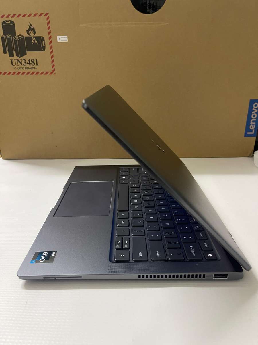 Dell Latitude 9430 | 14" QHD+ | 2 IN 1 TOUCHSCREEN | Core i7-1265U | 32GB RAM 1TB SSD | LTE