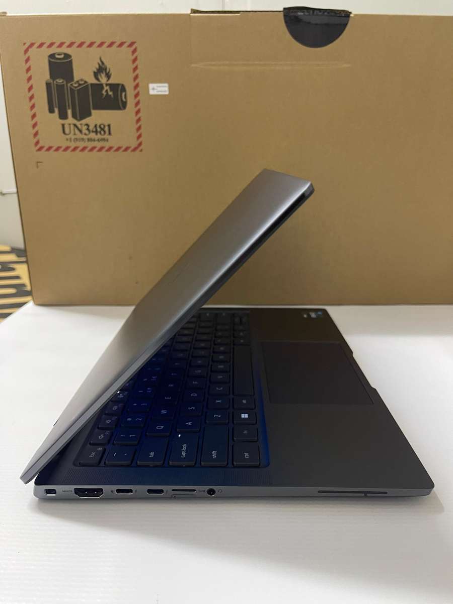 Dell Latitude 9430 | 14" QHD+ | 2 IN 1 TOUCHSCREEN | Core i7-1265U | 32GB RAM 1TB SSD | LTE