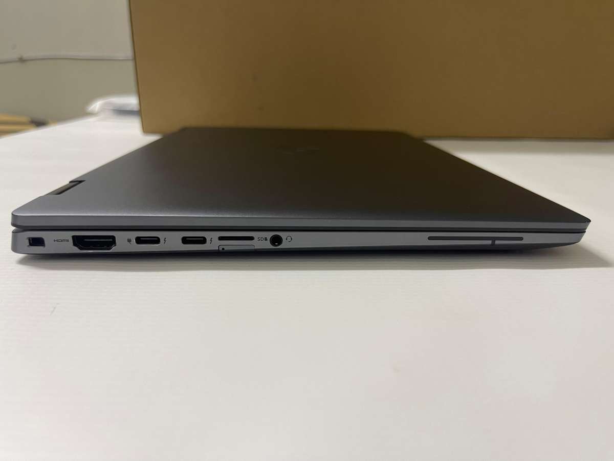 Dell Latitude 9430 | 14" QHD+ | 2 IN 1 TOUCHSCREEN | Core i7-1265U | 32GB RAM 1TB SSD | LTE