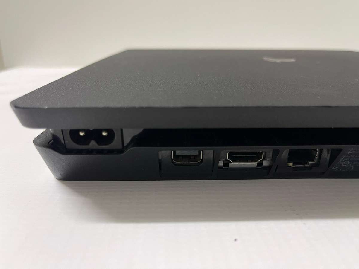 PlayStation 4 Slim 500GB Console