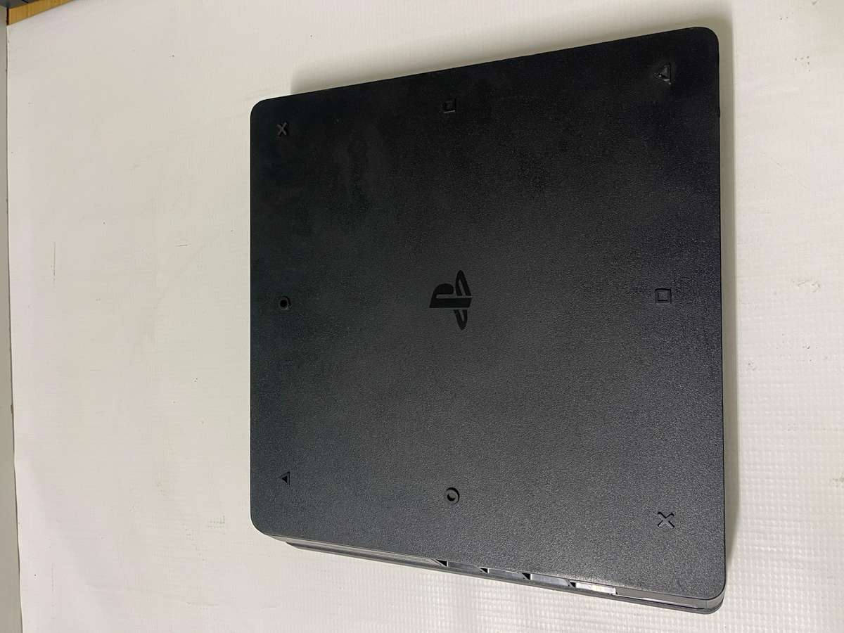 PlayStation 4 Slim 500GB Console