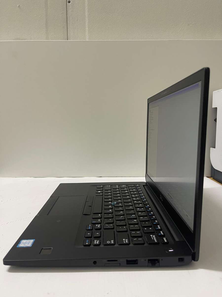 DELL LATITUDE 7490 - intel Core i7 8650U - 16GB DDR4 - 512GB NVME SSD - 14 INCH - LAPTOP