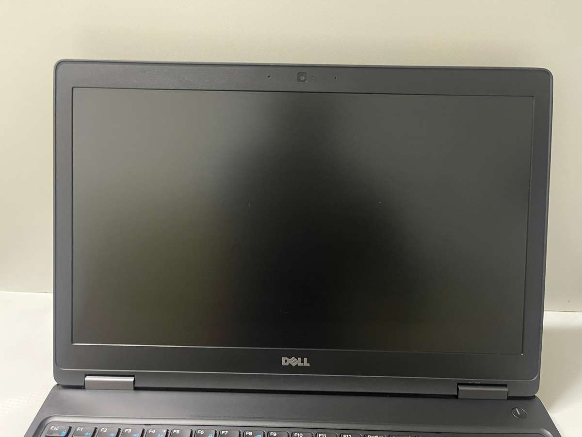 Dell Latitude 5580 Intel Core i5-7200U 2.5GHz 16GB DDR4 RAM 512GB SSD