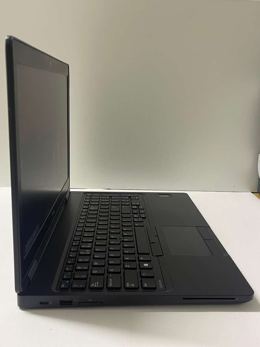 Dell Latitude 5580 Intel Core i5-7200U 2.5GHz 16GB DDR4 RAM 512GB SSD