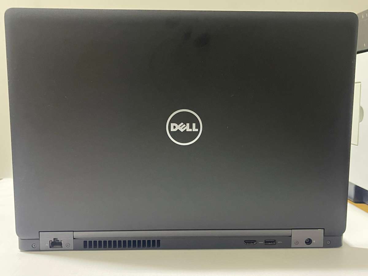 Dell Latitude 5580 Intel Core i5-7200U 2.5GHz 16GB DDR4 RAM 512GB SSD