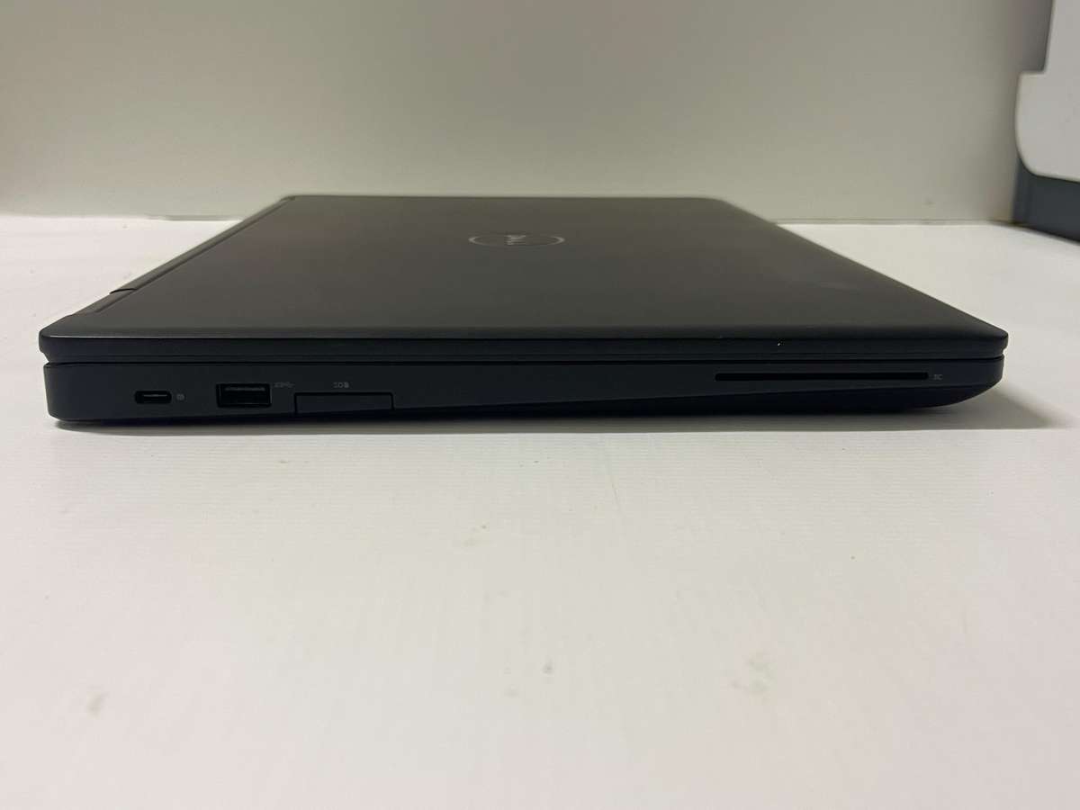 Dell Latitude 5580 Intel Core i5-7200U 2.5GHz 16GB DDR4 RAM 512GB SSD