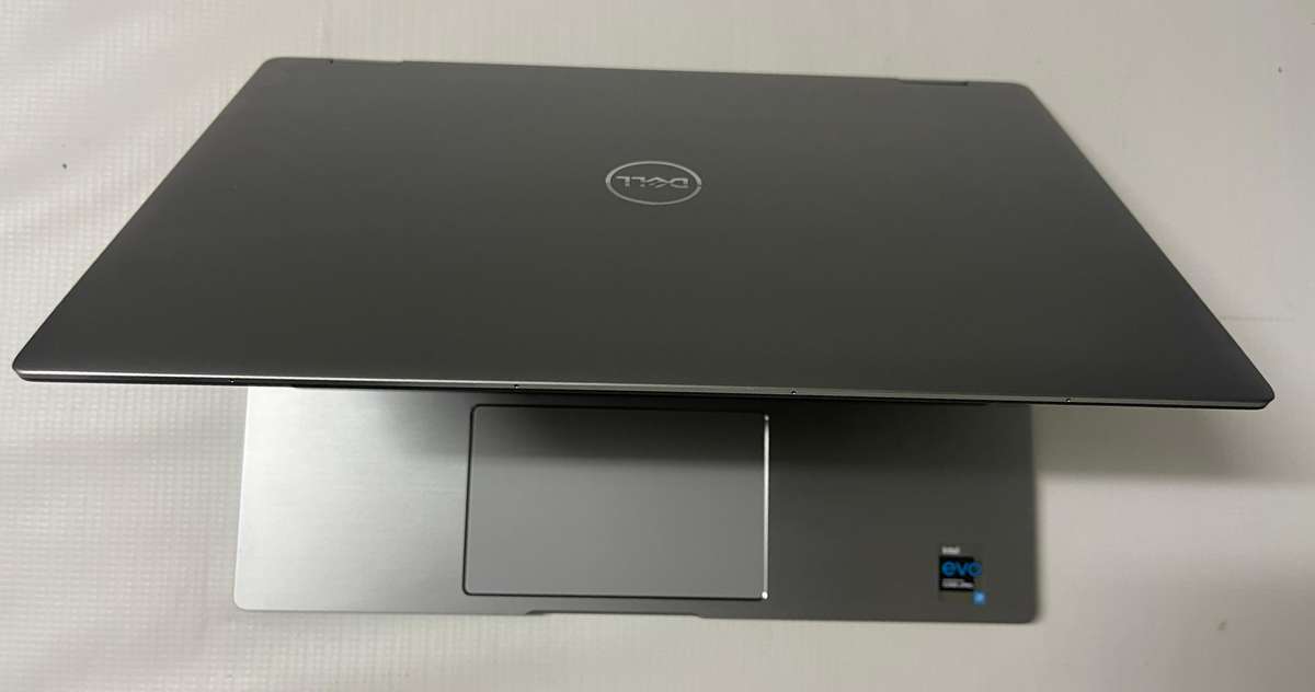 Dell Latitude 9420 14-inch Core i7-1185G7 16GB RAM 512GB SSD Win 11 Pro 2-in-1 Laptop