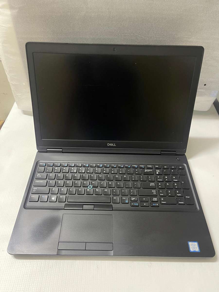 Dell Latitude 5590 - 15.6" FHD - Intel Core i5 8250U 8th Gen Quad Core - 16GB RAM - 256GB NVMe SSD