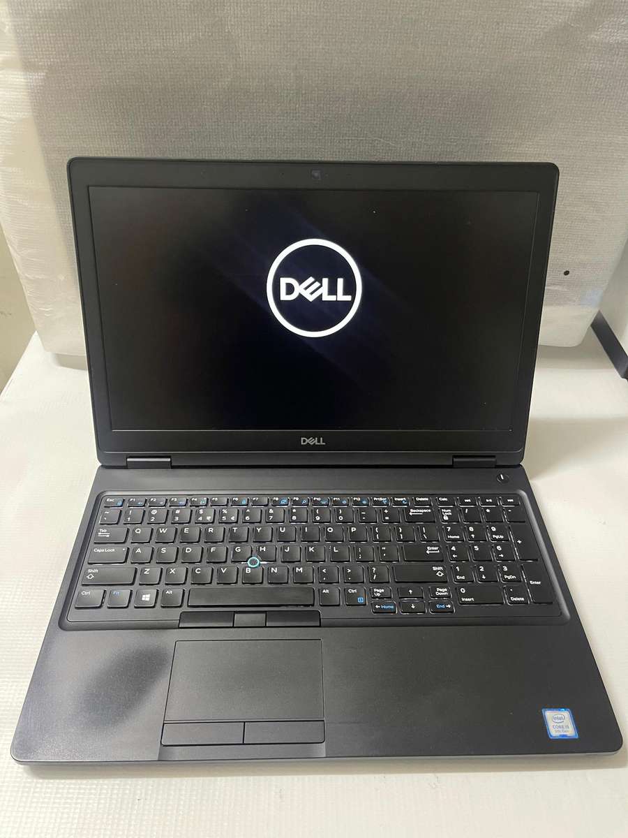 Dell Latitude 5590 - 15.6" FHD - Intel Core i5 8250U 8th Gen Quad Core - 16GB RAM - 256GB NVMe SSD