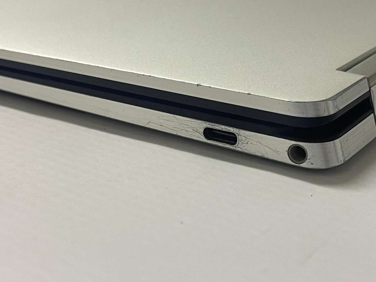 Dell XPS 13 9310 13.4-inch Touchscr 2-in-1 x360 Convertible Laptop Core i7-1165G7 16GB RAM 512GB SSD