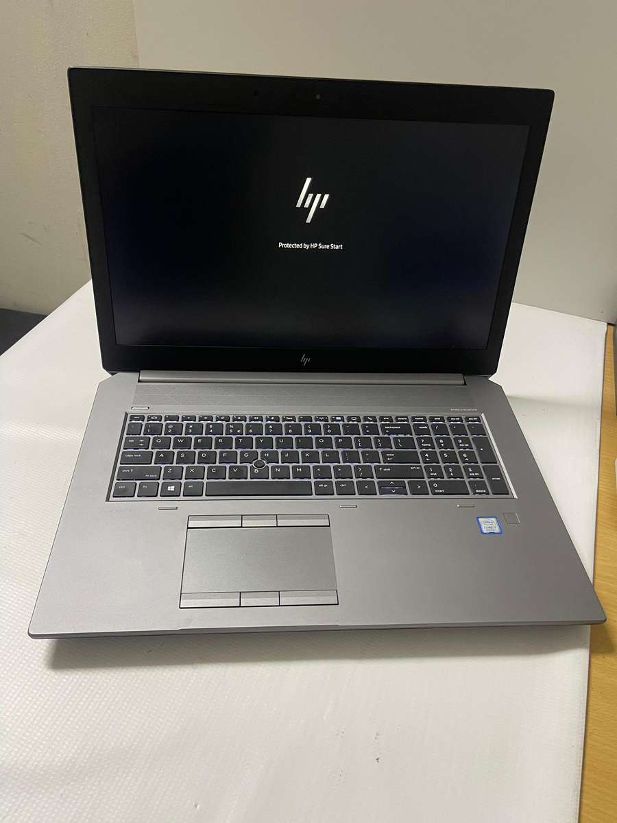 HP ZBook 17 G5 Mobile Workstation Core i7-8750H 17.3" FHD 32GB RAM 1TB SSD Quadro T1000 4GB DDR5 GPU