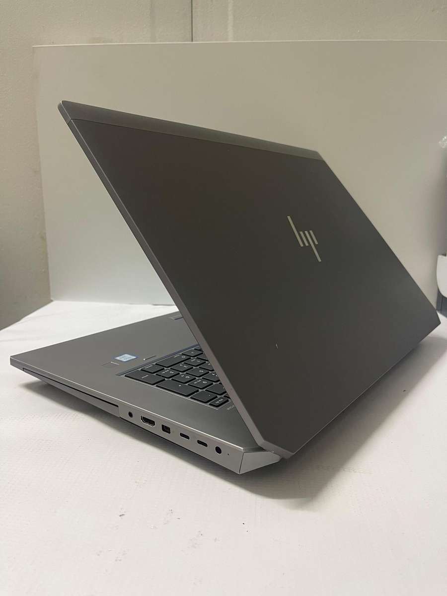 HP ZBook 17 G6 Mobile Workstation  Core i7-9750H 17.3 FHD 32GB RAM 1TB SSD Quadro T1000 4GB DDR5 GPU