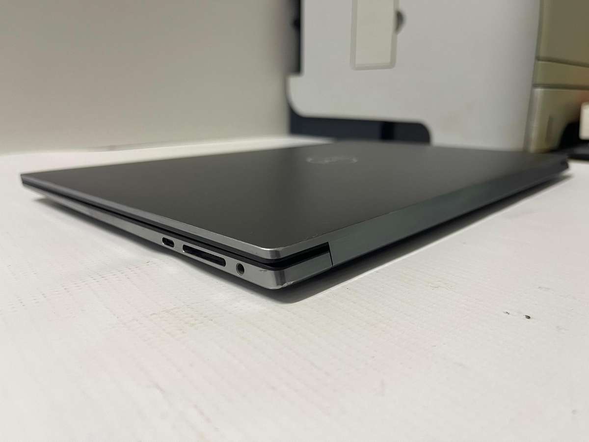 Dell Precision 5560 Workstation (2021) | 15.6" FHD+ | Core i7-1TB SSD - 32GB RAM -Nvidia T1200 4GB