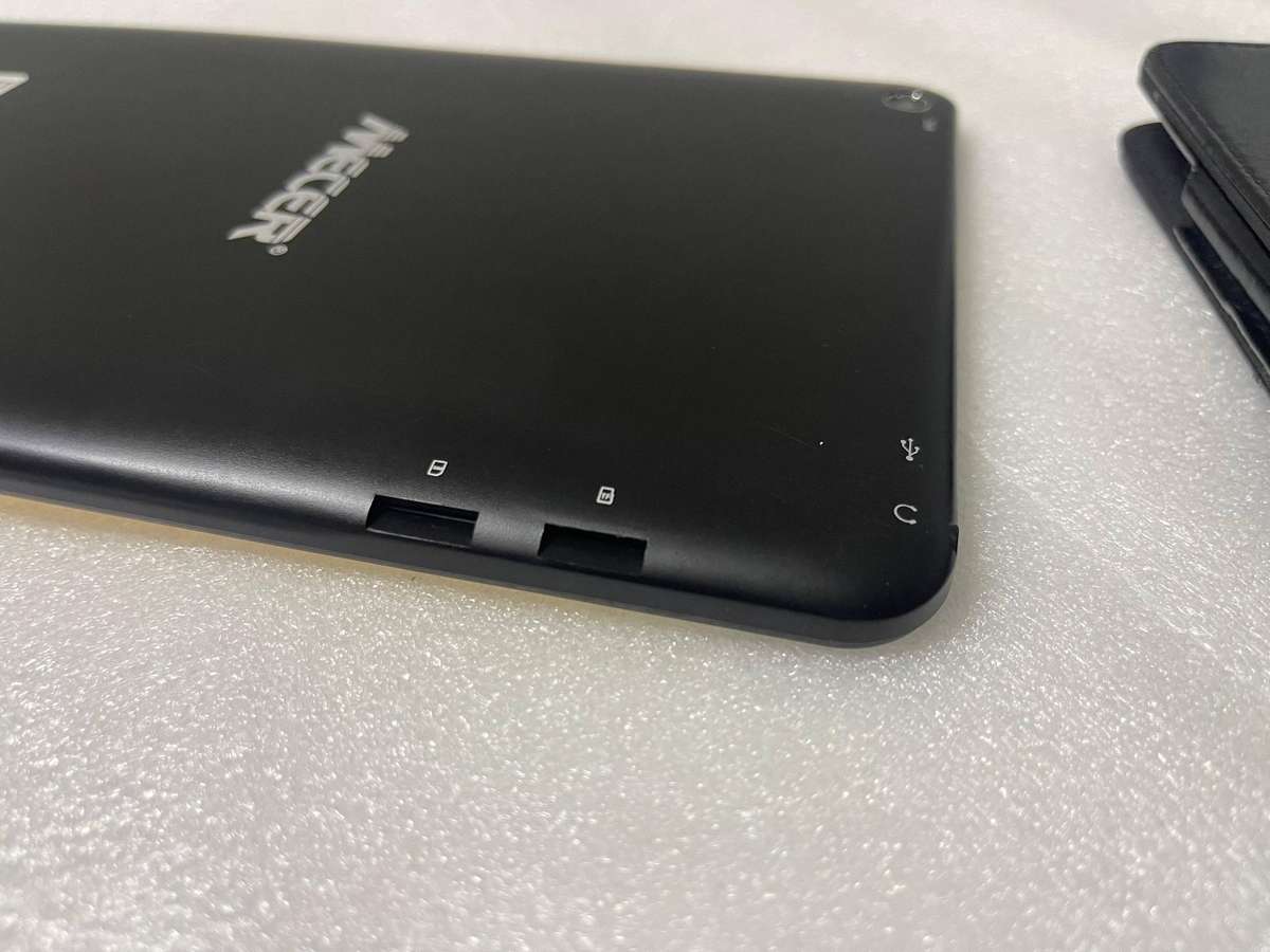 Mecer 10" Android Tablet - A1013R-3G + WiFi w/ POUCH and FREE 8GB SD CARD