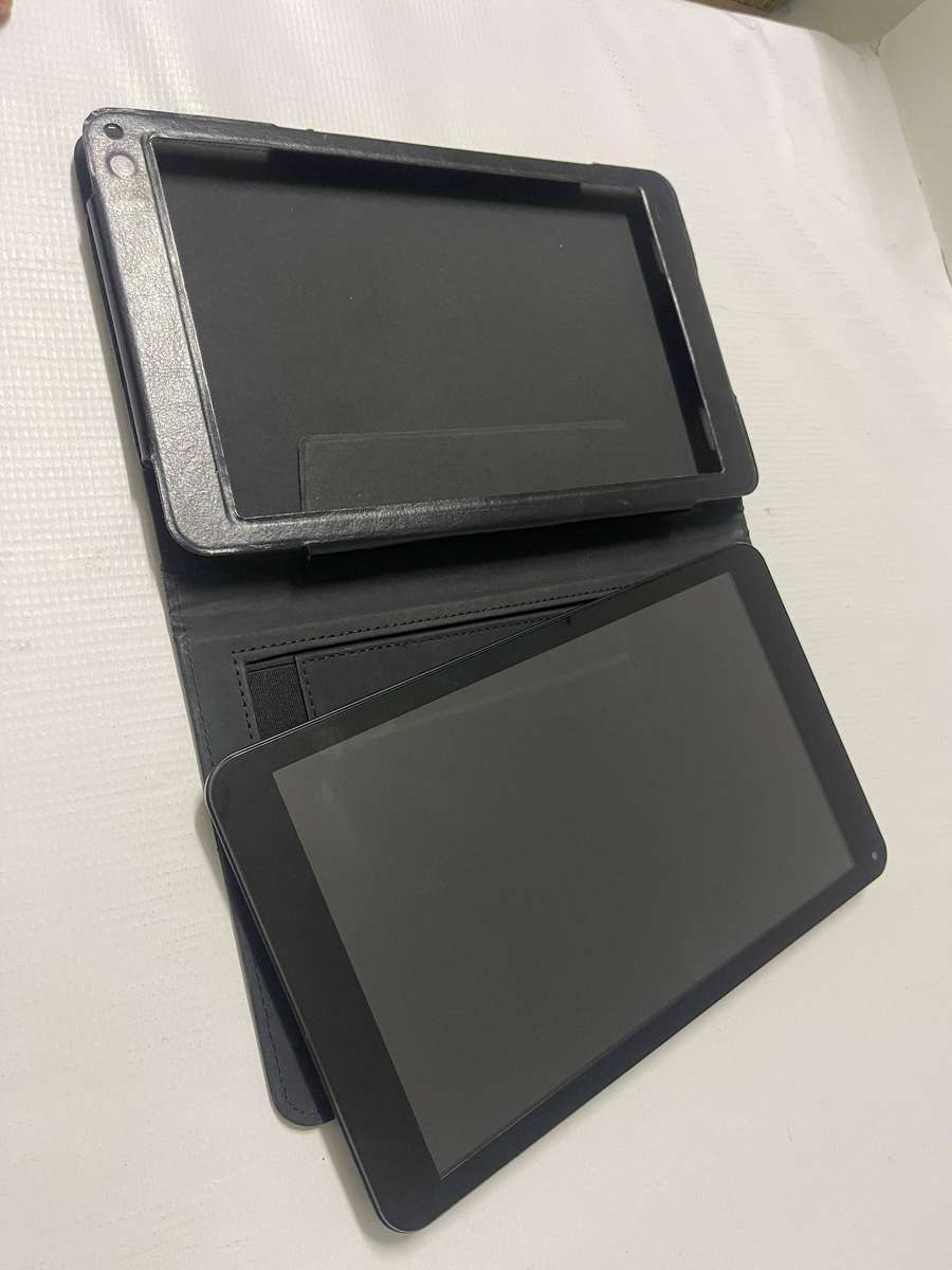 Mecer 10" Android Tablet - A1013R-3G + WiFi w/ POUCH and FREE 8GB SD CARD