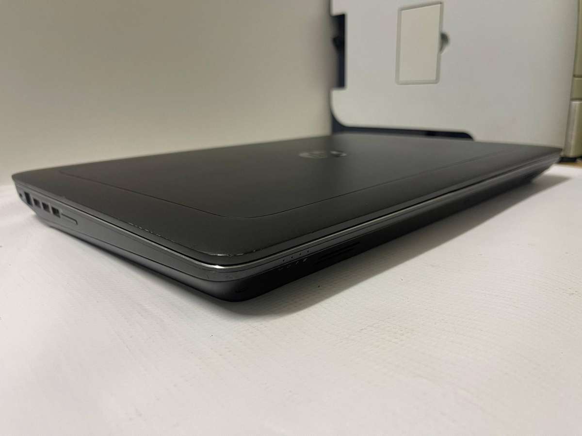 HP ZBook 17 G4 Mobile Workstation Core i7 7th Gen 17.3 32GB RAM 1TB SSD 6GB NVIDIA QUADRO P3000 GPU