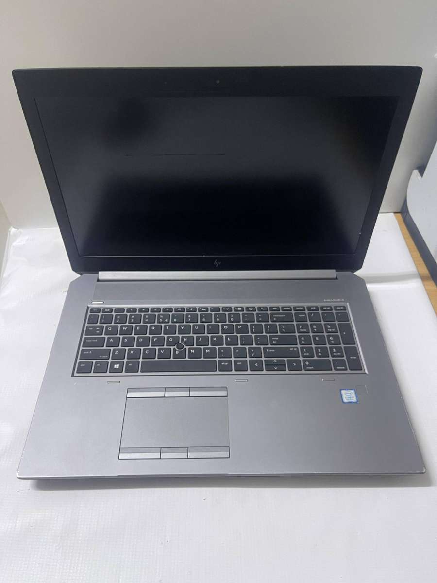 HP ZBook 17 G5 Mobile Workstation Core i7-8750H 17.3" FHD 32GB RAM 1TB SSD Quadro P1000 4GB DDR5 GPU