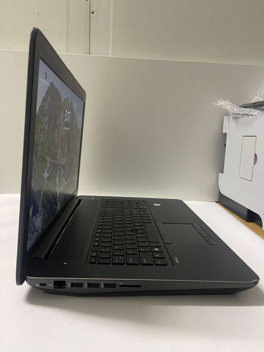 HP ZBook 17 G4 Mobile Workstation Core i7 7th Gen 17.3 32GB RAM 1TB SSD 6GB NVIDIA QUADRO P3000 GPU