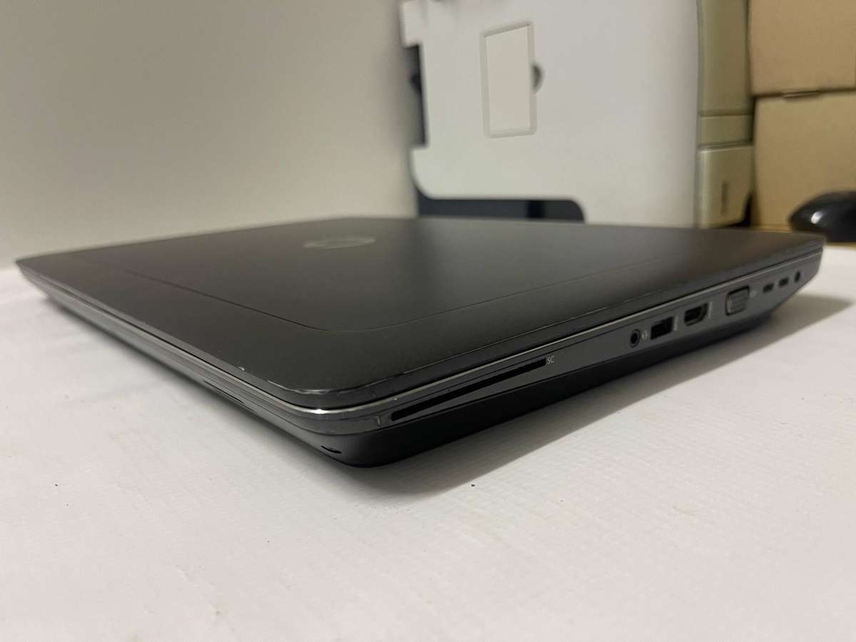 HP ZBook 17 G4 Mobile Workstation Core i7 7th Gen 17.3 32GB RAM 1TB SSD 6GB NVIDIA QUADRO P3000 GPU