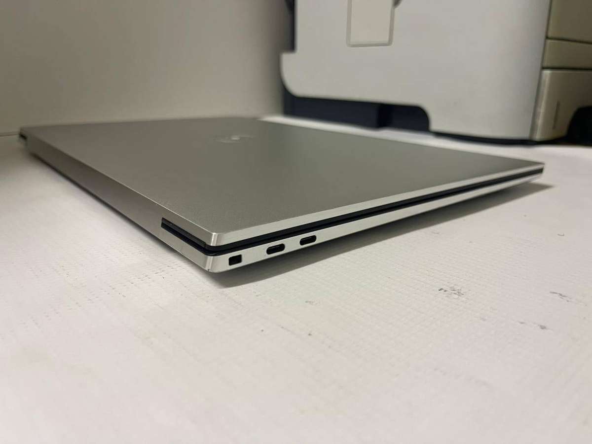 Dell XPS 17 9710 11th Gen Intel Core i7 32GB RAM 1TB SSD NVIDIA RTX 3050 4GB 17.3 FHD+ TOUCH LAPTOP