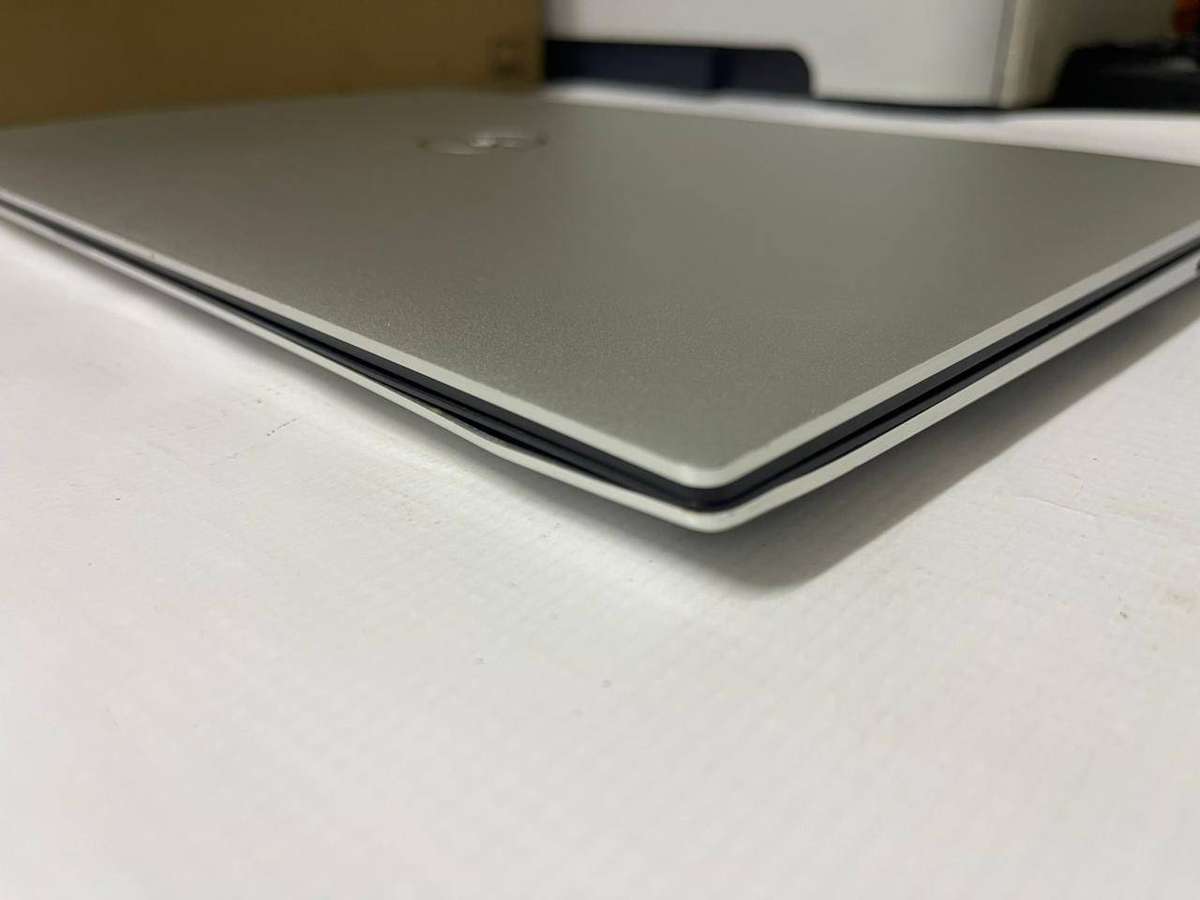 Dell XPS 17 9710 11th Gen Intel Core i7 32GB RAM 1TB SSD NVIDIA RTX 3050 4GB 17.3 FHD+ TOUCH LAPTOP