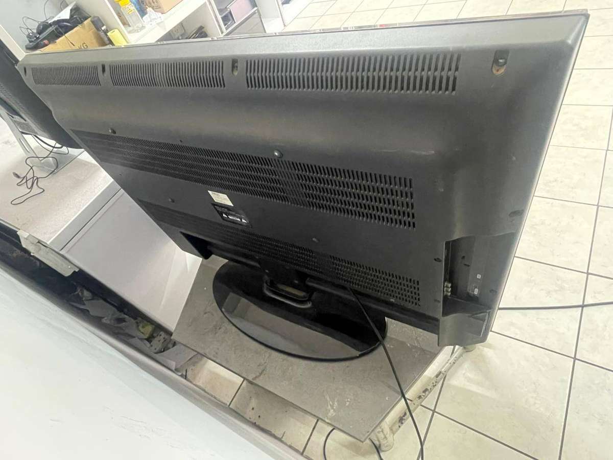 Sinotec 42" (107cm) Full HD LCD TV  | HDMI, USB, AV, VGA | Built-in Speakers