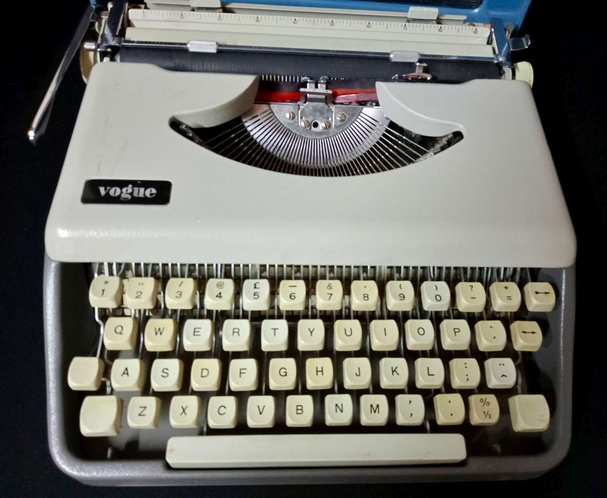 Vogue Typewriter