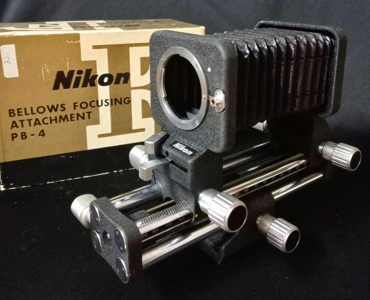 Nikon PB - 4 Bellows Focusing Attachment