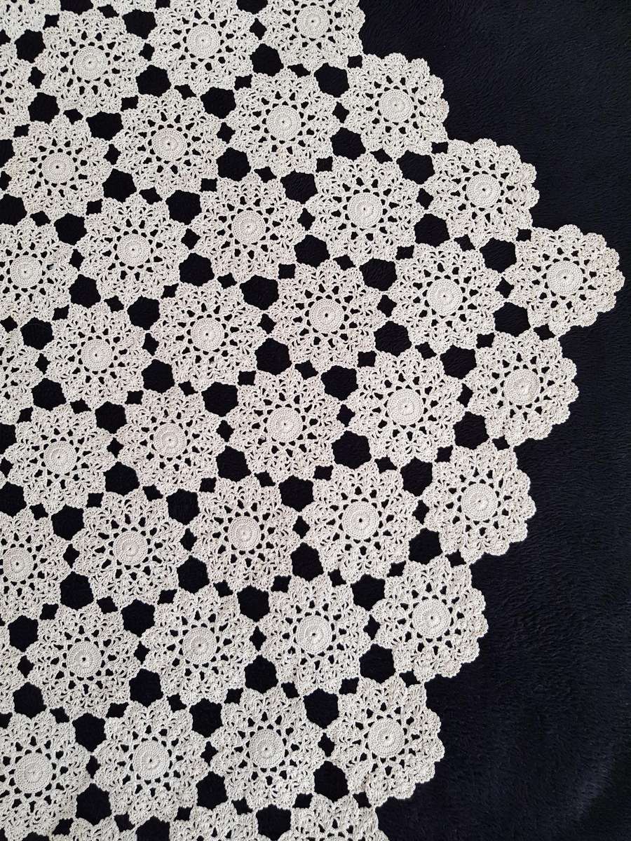 VINTAGE CROCHETED TABLECLOTH - SIX ANGULAR - HEXAGON SHAPE.