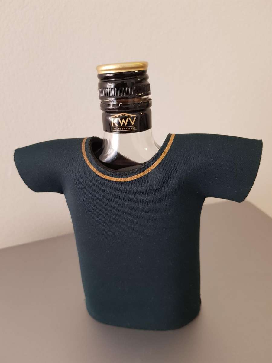 SPRINGBOK "JERSEY" COVER FOR 200ml FLAT BOTTLE