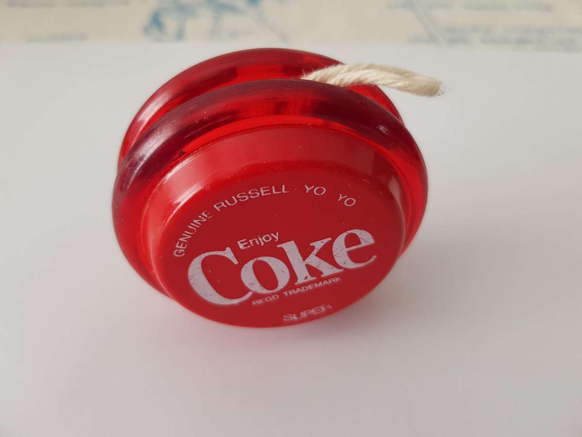 RARE & COLLECTABLE GENUINE VINTAGE RUSSEL COKE SUPER YO-YO FROM 1981.