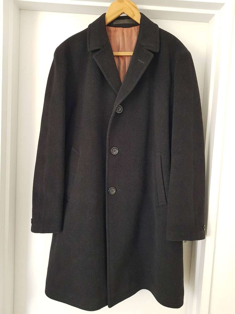 SMART MENS SINGLE BREASTED THREE-QUARTER WOOL COAT.
