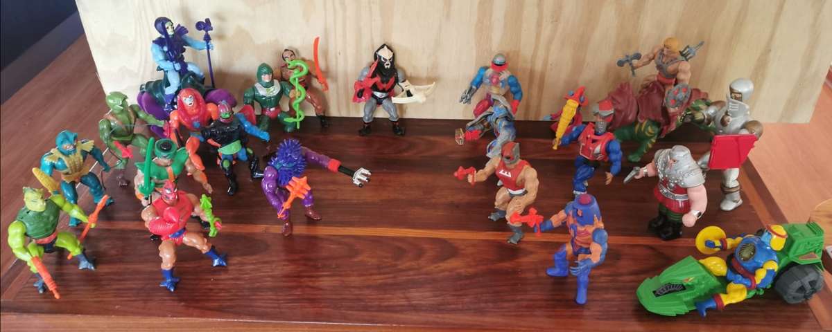 THE ORIGINAL SKELETOR & PANTHOR FIGURES OF HE-MAN MASTERS OF THE UNIVERSE (MOTU) METTEL FROM 1981..!