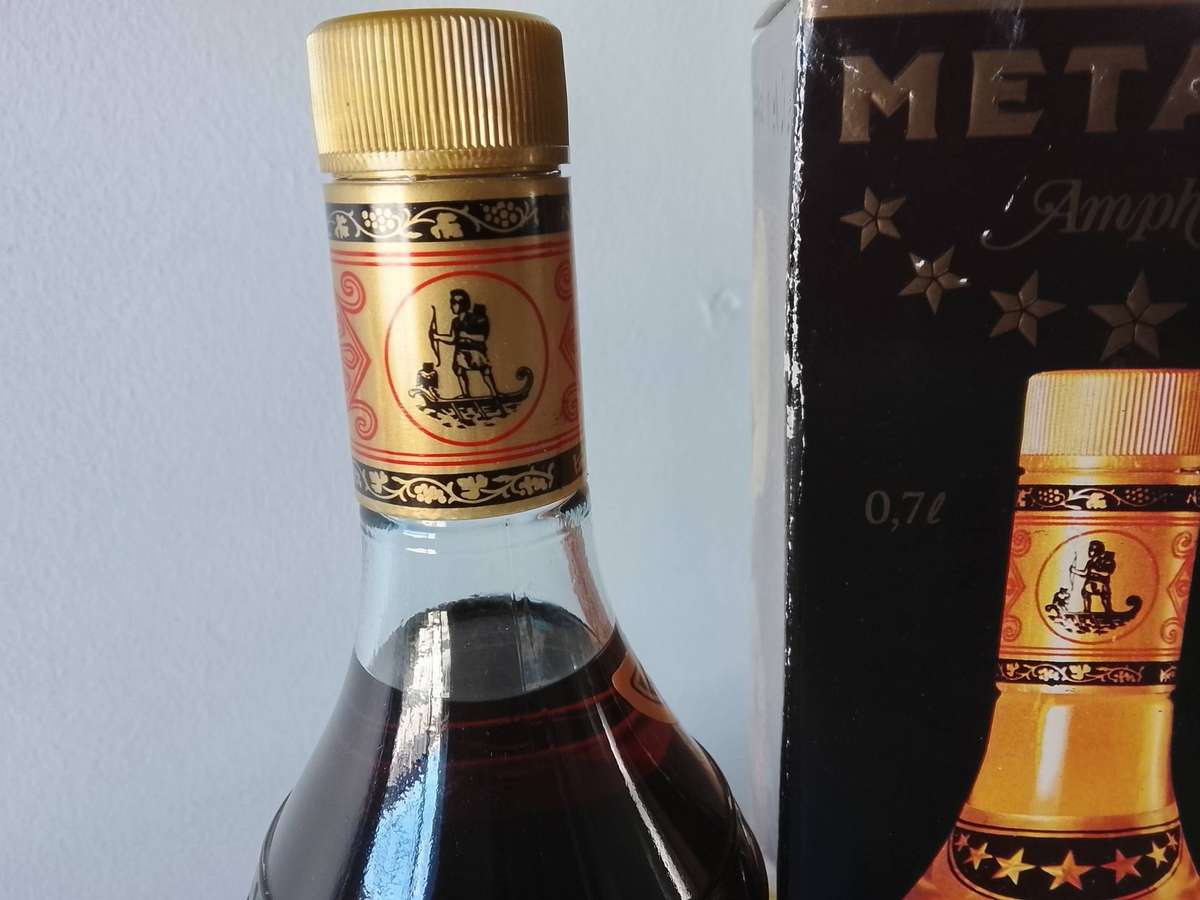 RARE METAXA AMPHORA 7 STARS GOLD LABEL GREEK BRANDY.