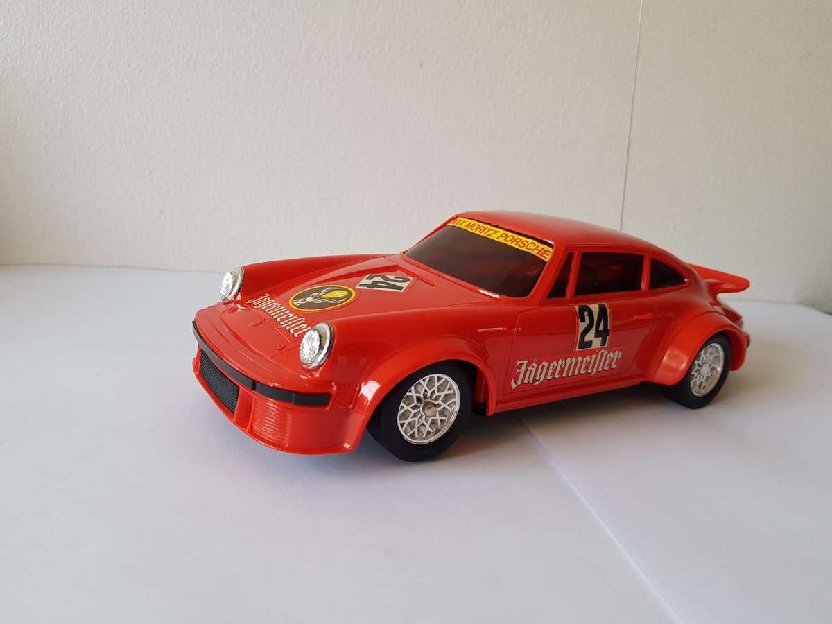 VINTAGE 1979 PORSCHE 930 TURBO JAGERMEISTER POWER ELECTRA RADIO CONTROLLED 1/18 SCALE MODELCAR.