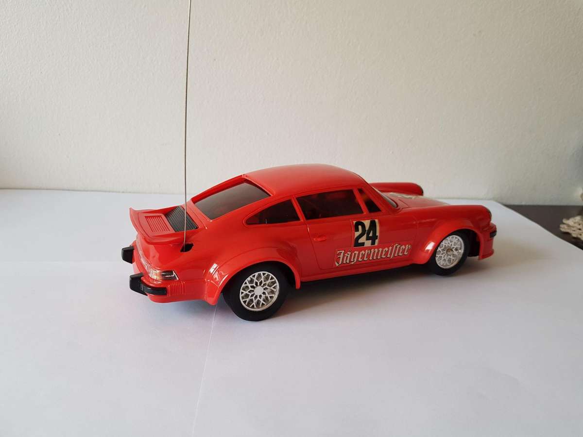 VINTAGE 1979 PORSCHE 930 TURBO JAGERMEISTER POWER ELECTRA RADIO CONTROLLED 1/18 SCALE MODELCAR.