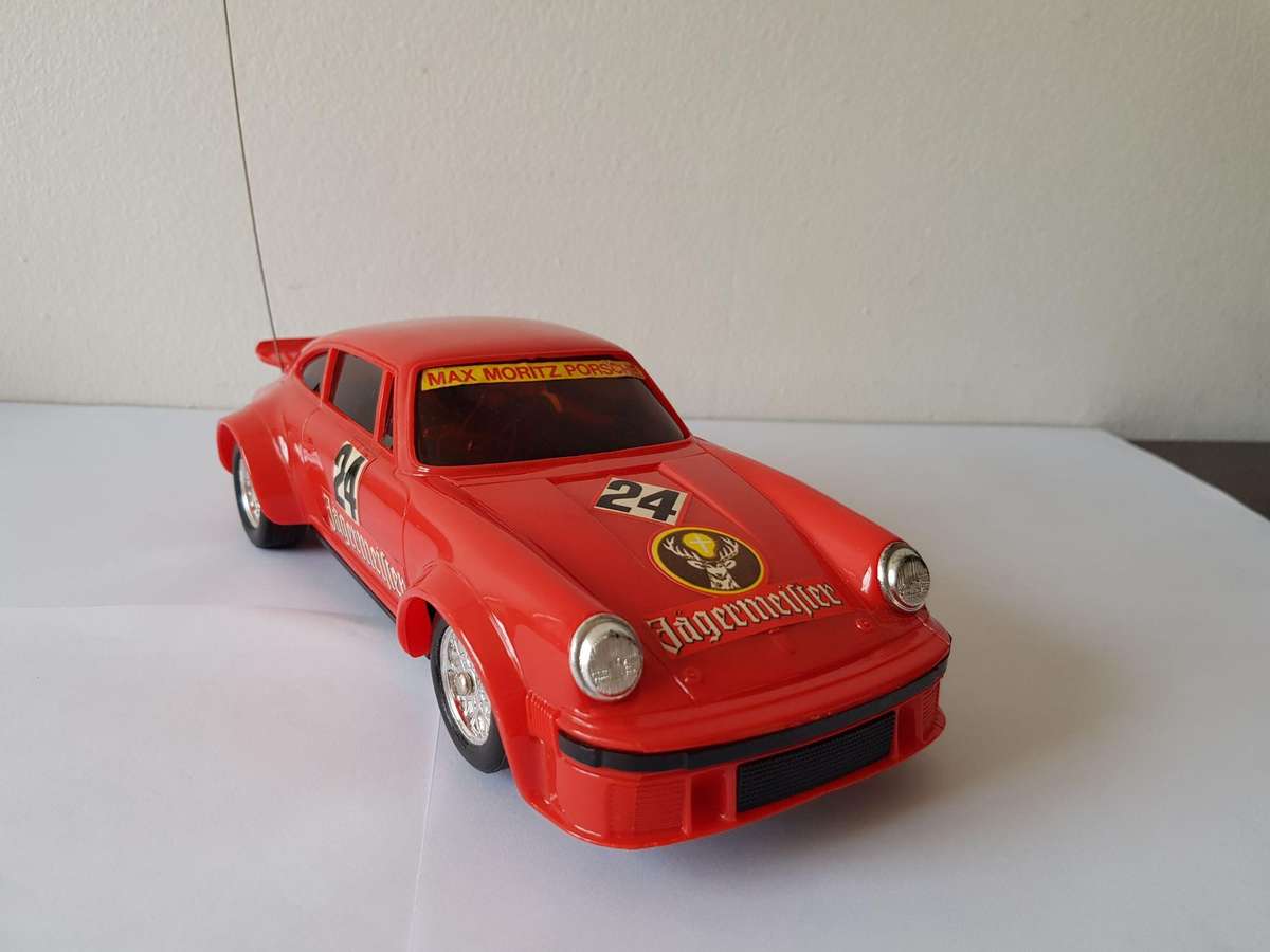 VINTAGE 1979 PORSCHE 930 TURBO JAGERMEISTER POWER ELECTRA RADIO CONTROLLED 1/18 SCALE MODELCAR.