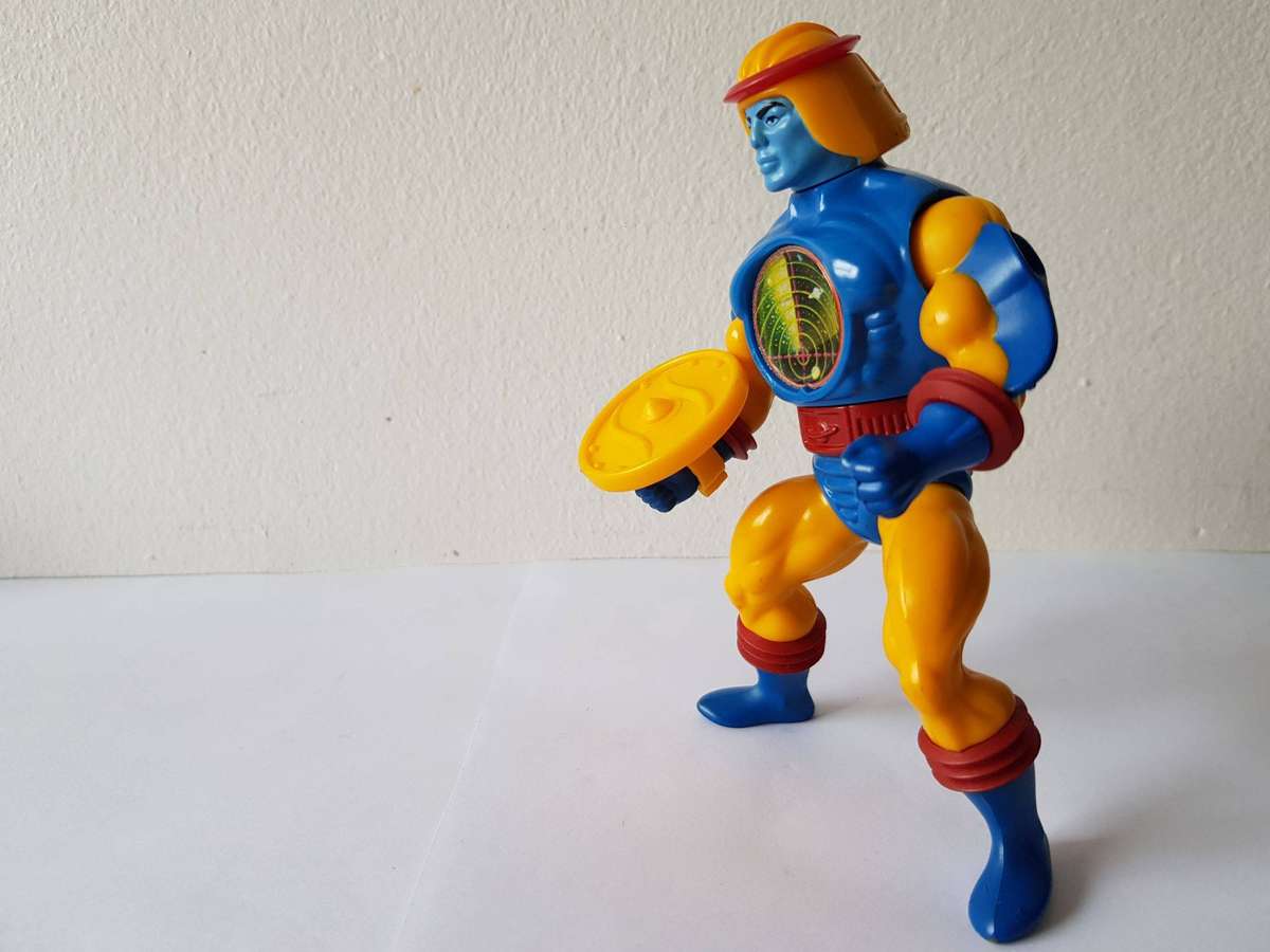 ORIGINAL 1984 SY-KLONE ACTION FIGURE FROM THE MASTERS 0F THE UNIVERSE - MOTU - MATTEL