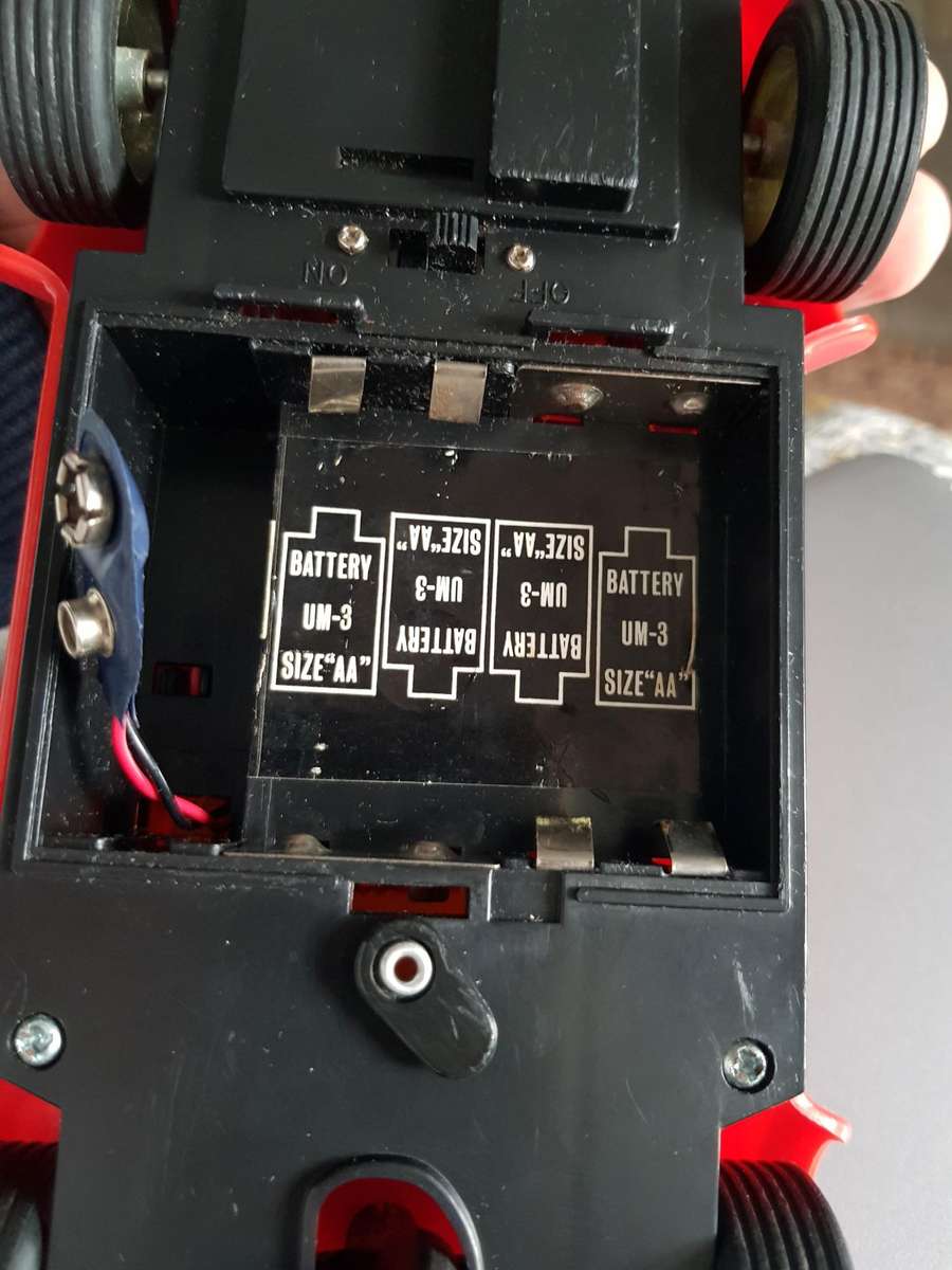 VINTAGE 1979 PORSCHE 930 TURBO JAGERMEISTER POWER ELECTRA RADIO CONTROLLED 1/18 SCALE MODELCAR.