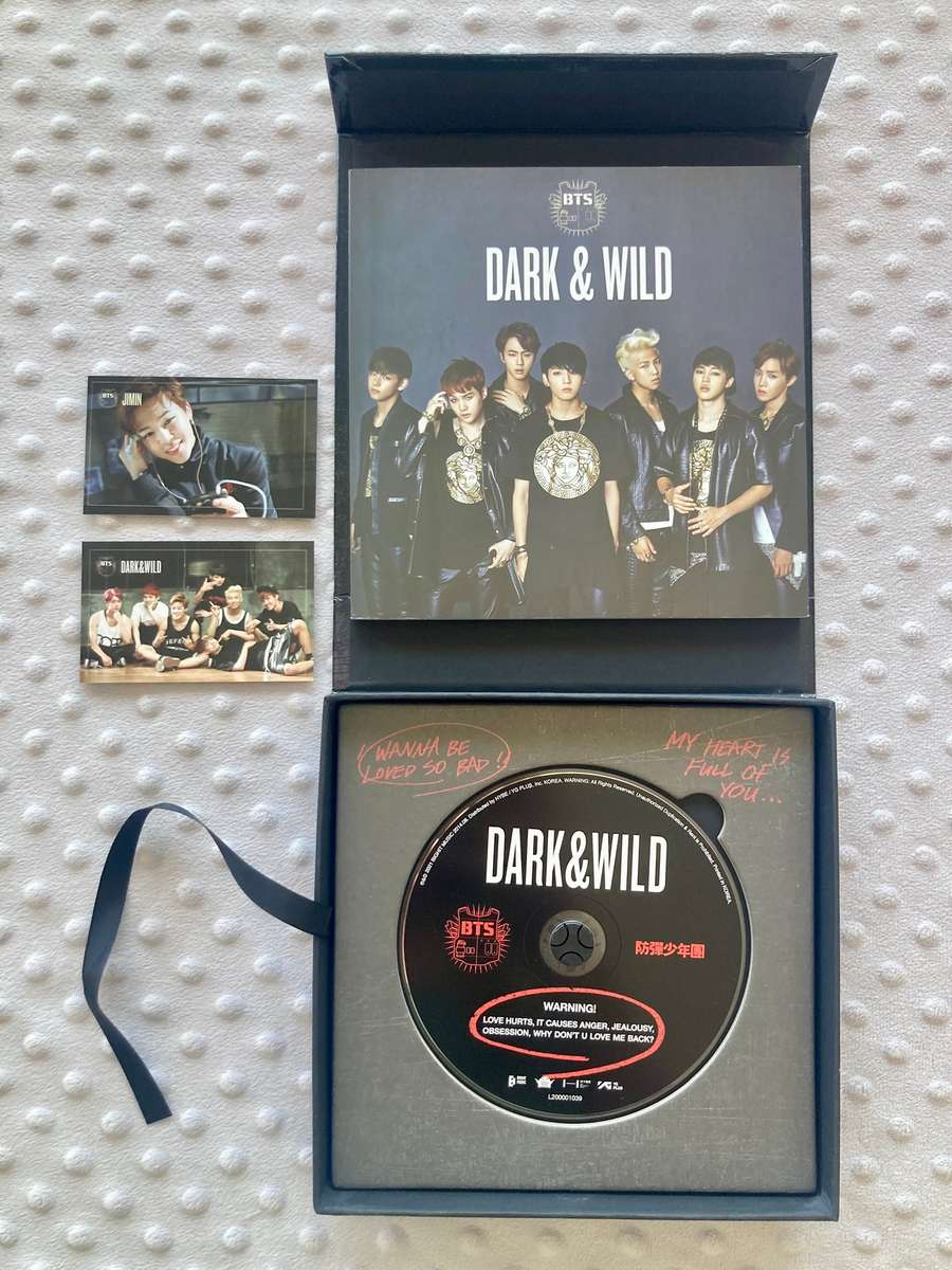 BTS - 1st Album - Dark & Wild