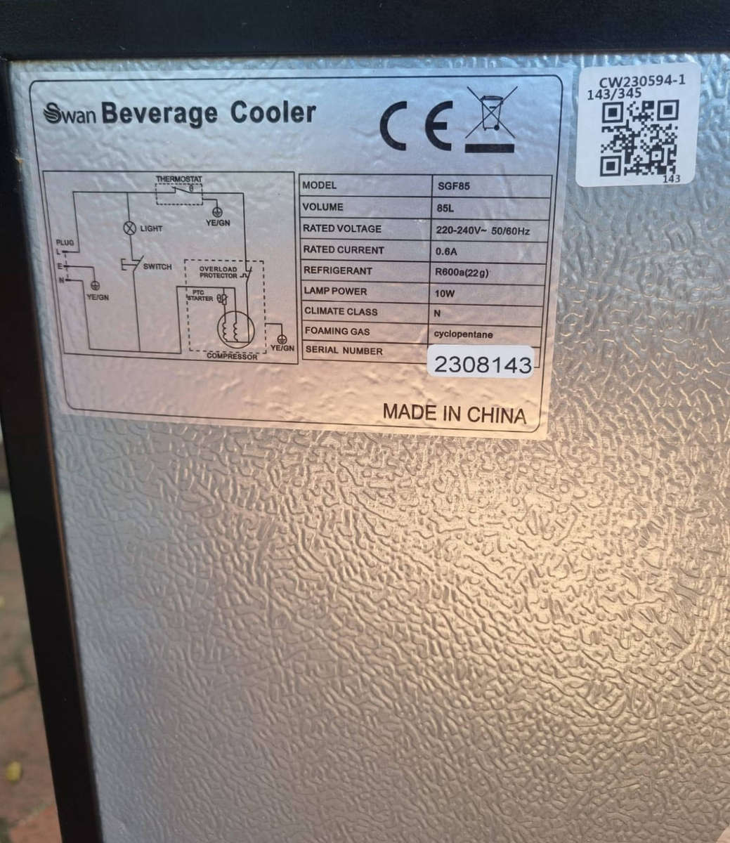 Swan Wine/ Beverage Cooler 87L  43 L