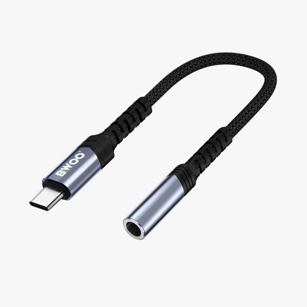 USB-C to 3.5mm jack adapter