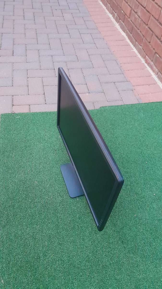 Dell E2414HT 24" 16:9 Widescreen 1920x1080 LED Backlit VGA DVI Monitor